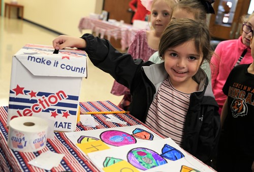 Clearcreek Elementary Students Vote