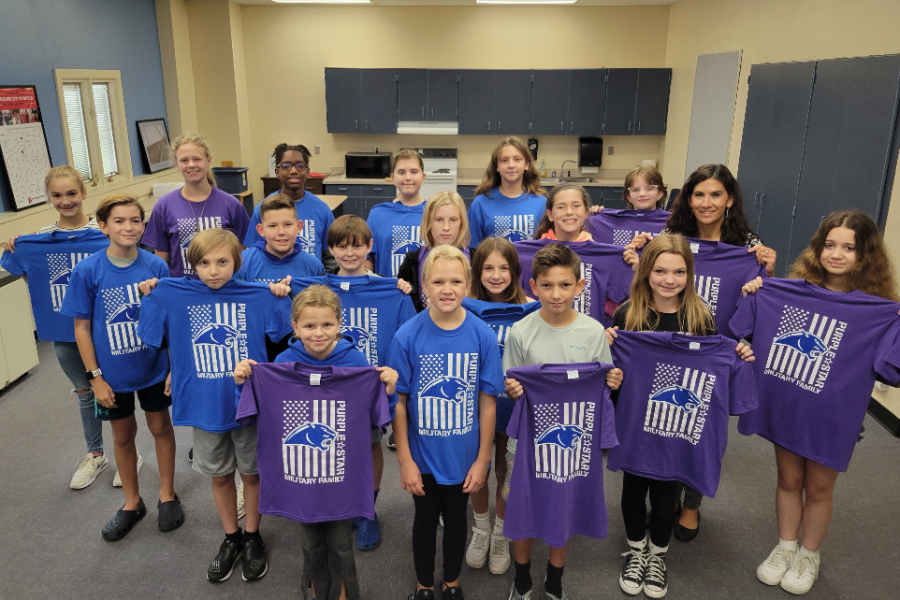 SI Students & Purple Star T-Shirts